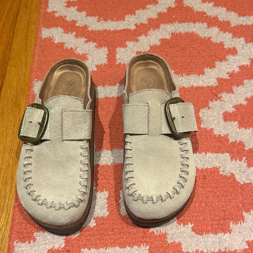 White Mountain Shoes Clog